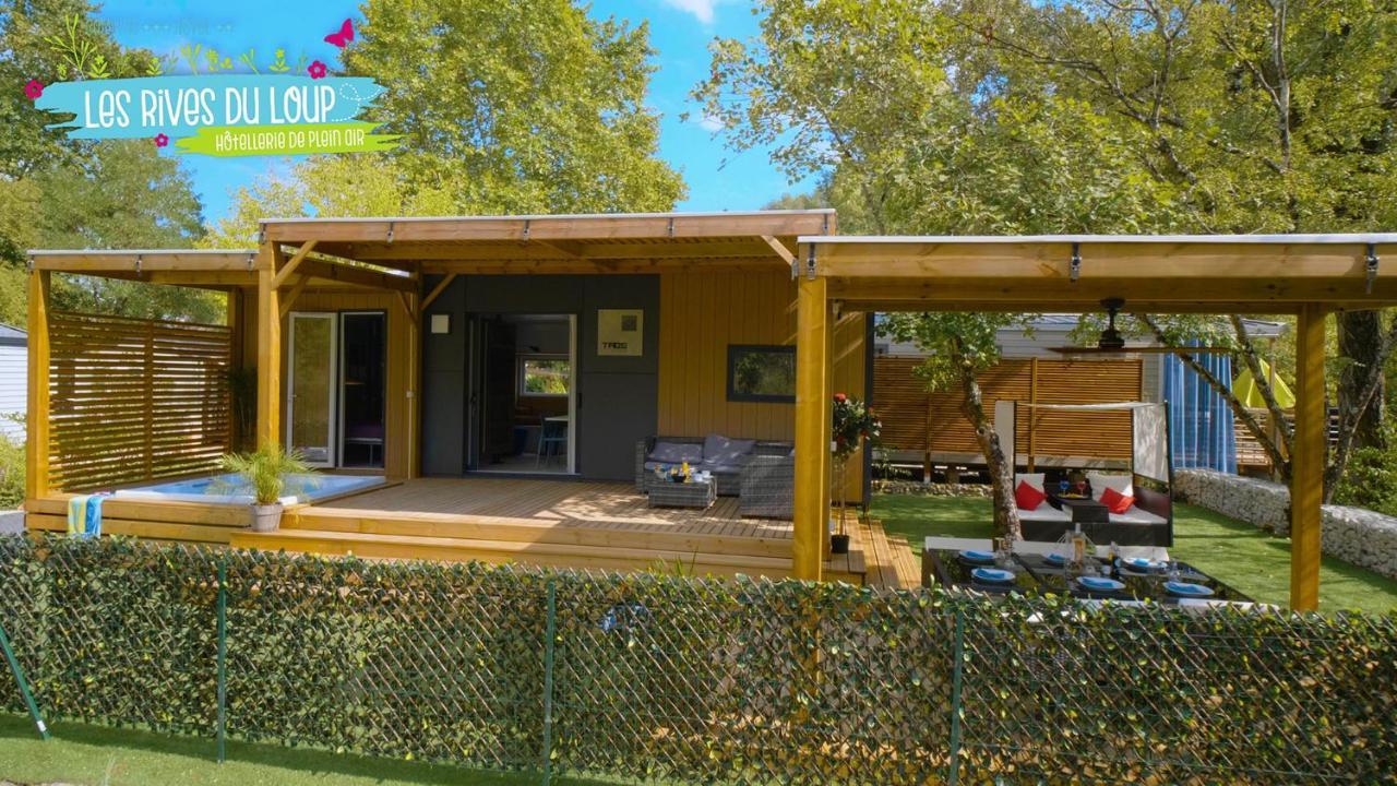 Camping Hotel Les Rives Du Loup Tourrettes-sur-Loup Exterior photo